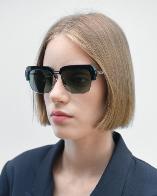 MARNI トスアオハルフレムサンクラス TOSUAEARTHY GREEN Marni · Hello Glasses